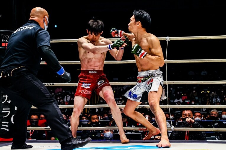 左ハイキックからのスタンドパンチでKO勝利　©RIZIN FF Susumu Nagao