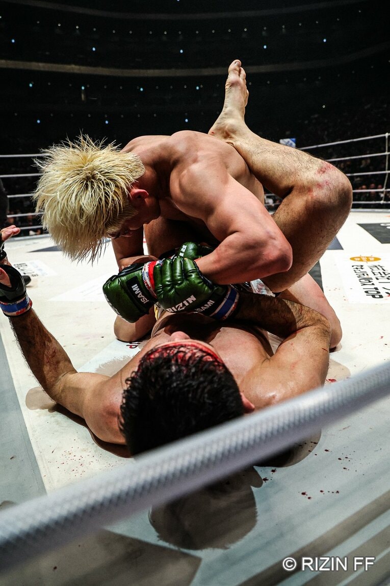 鈴木千裕vs.クレベル・コイケ　©RIZIN FF