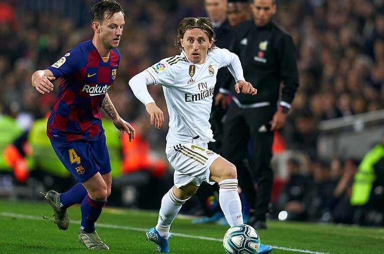 エル・クラシコではベンチスタートとなり、10分程度の出場となったモドリッチ。スコアレスドローの戦況を変えるには少し短すぎた。 ／ photograph by Getty Images