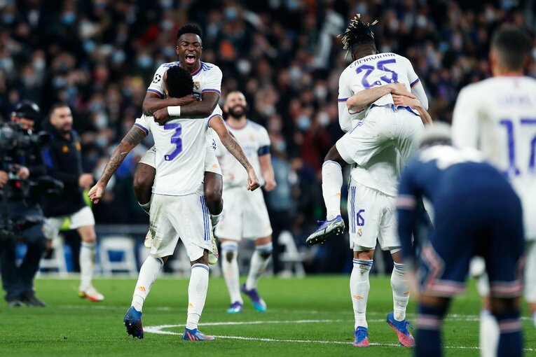 PSGメッシらをサポーターが威圧…CLベスト16でレアル大逆転勝利の背景＜翌日、カンプノウではなぜかバルサの守護神にブーイング＞(32)