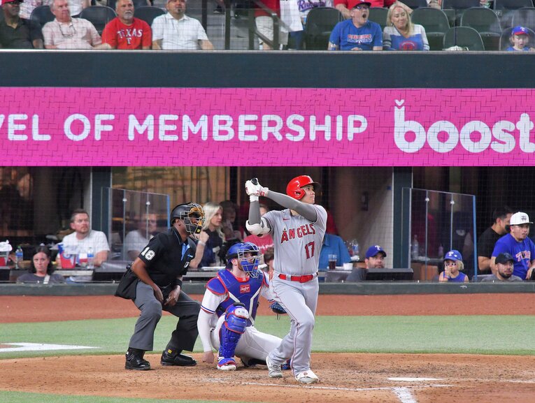 6月12日の大谷19号ホームラン　©JIJI PRESS