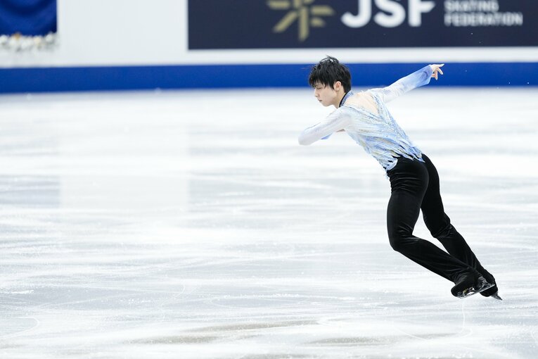 2021-2022シーズンのショートプログラム『序奏とロンド・カプリチオーソ』　©Asami Enomoto