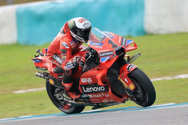 最速ラップタイムを記録した2年連続王者のフランチェスコ・バニャイアと24年型ドゥカティ　©Satoshi Endo