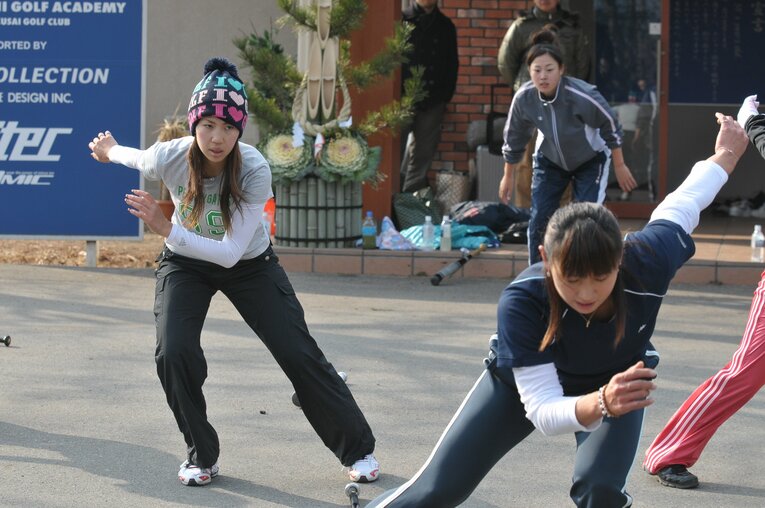 2008年、新年練習を報道陣に公開した上田桃子　©︎BUNGEI SHUNJU
