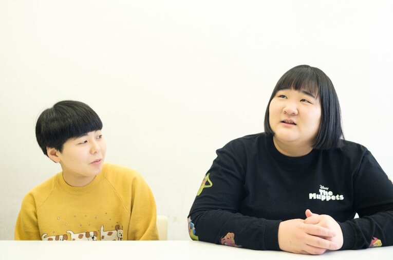 結成3年で初めてのM-1決勝だったヨネダ2000。誠（ボケ・ネタ作り担当、写真左）と愛（ツッコミ担当）。吉本興業所属 ／ photograph by Atsushi Hashimoto