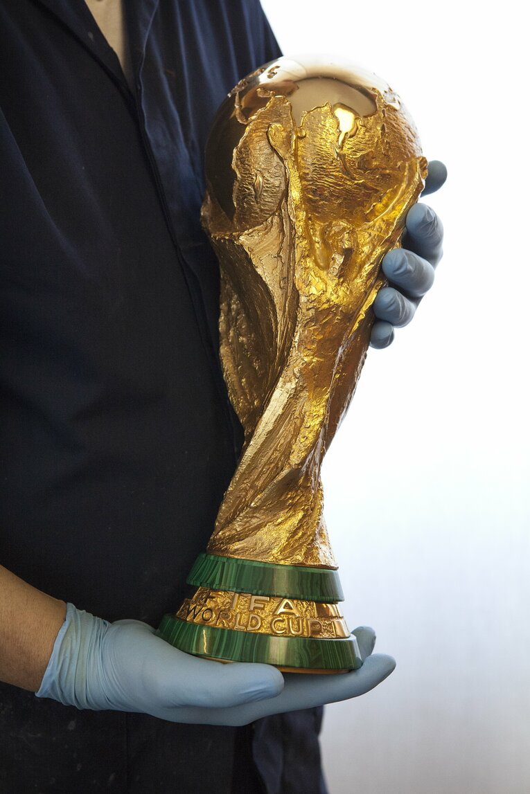 W杯製造工程の様子　©Paolo Vezzoli