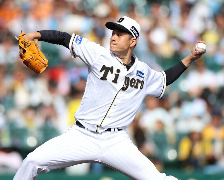 現役ドラフトで阪神加入後、抜群の安定感を見せる大竹　©JIJI PRESS