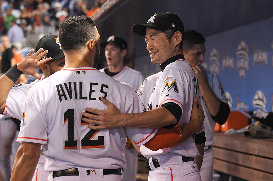 日本球界復帰の選択肢は無しか。イチローが目指すメジャー18年目。<Number Web> photograph by AFLO