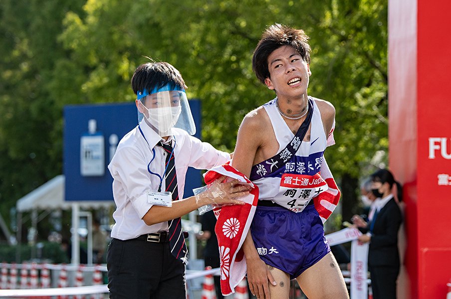 私の選考ミスです 箱根駅伝王者 駒澤大が5位 出雲駅伝で 断トツの優勝候補 は何を間違えたのか 駅伝 Number Web ナンバー