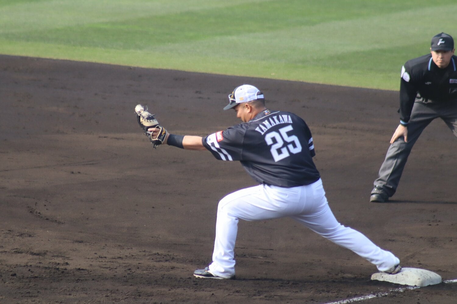 守備練習に励む山川　©Kou Hiroo