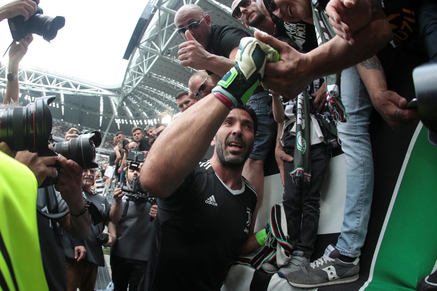 2018年に惜しまれつつユベントスを離れたブッフォンだったが、1年後にあっさりと復帰した©Getty Images