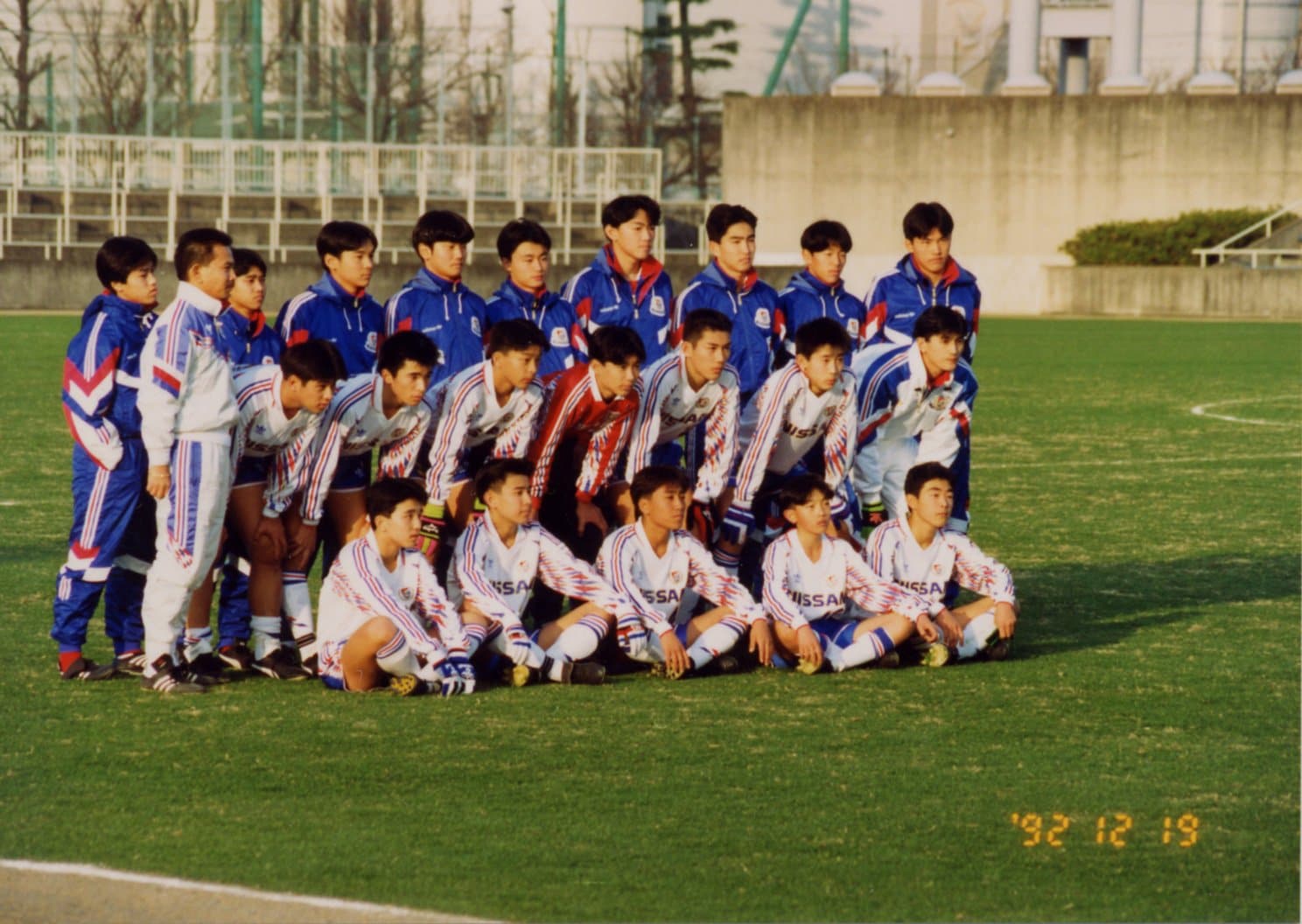 中学生時代の中村俊輔(前列右から2番目・本人提供)