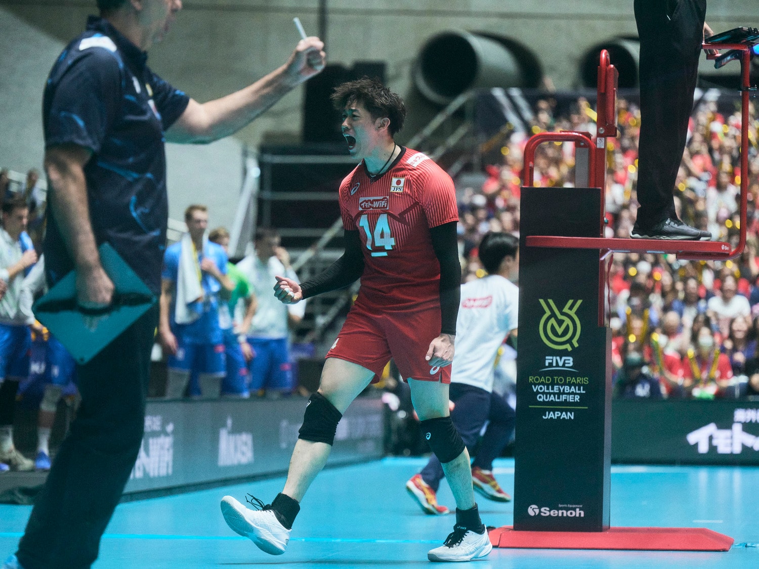 「絶対に勝つ」という強い想いが伝わる石川祐希の表情 ©︎Yuki Suenaga