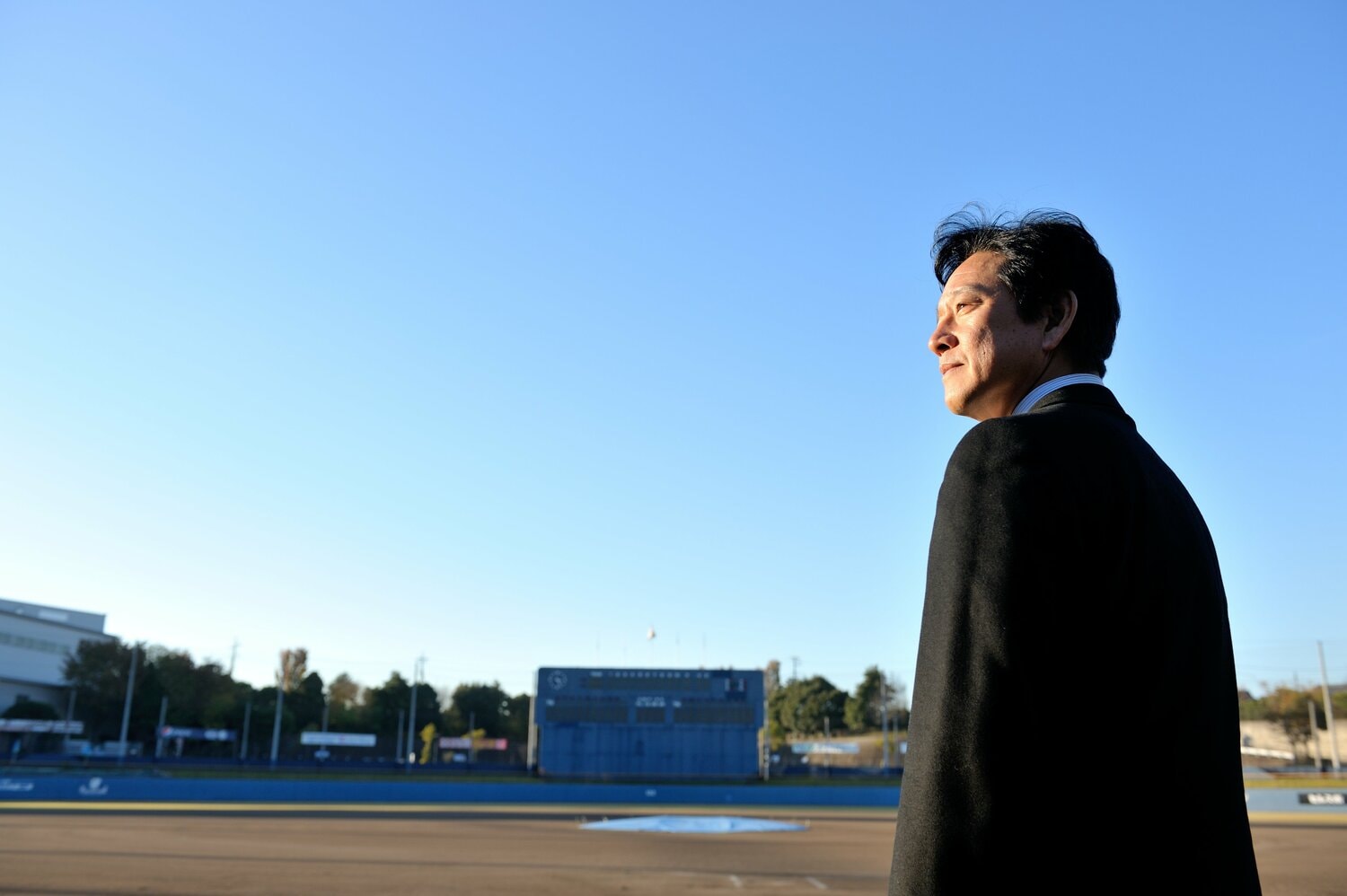 日本ハム監督就任1年目の2012年、千葉県の鎌ケ谷スタジアムで　©Takashi Shimizu