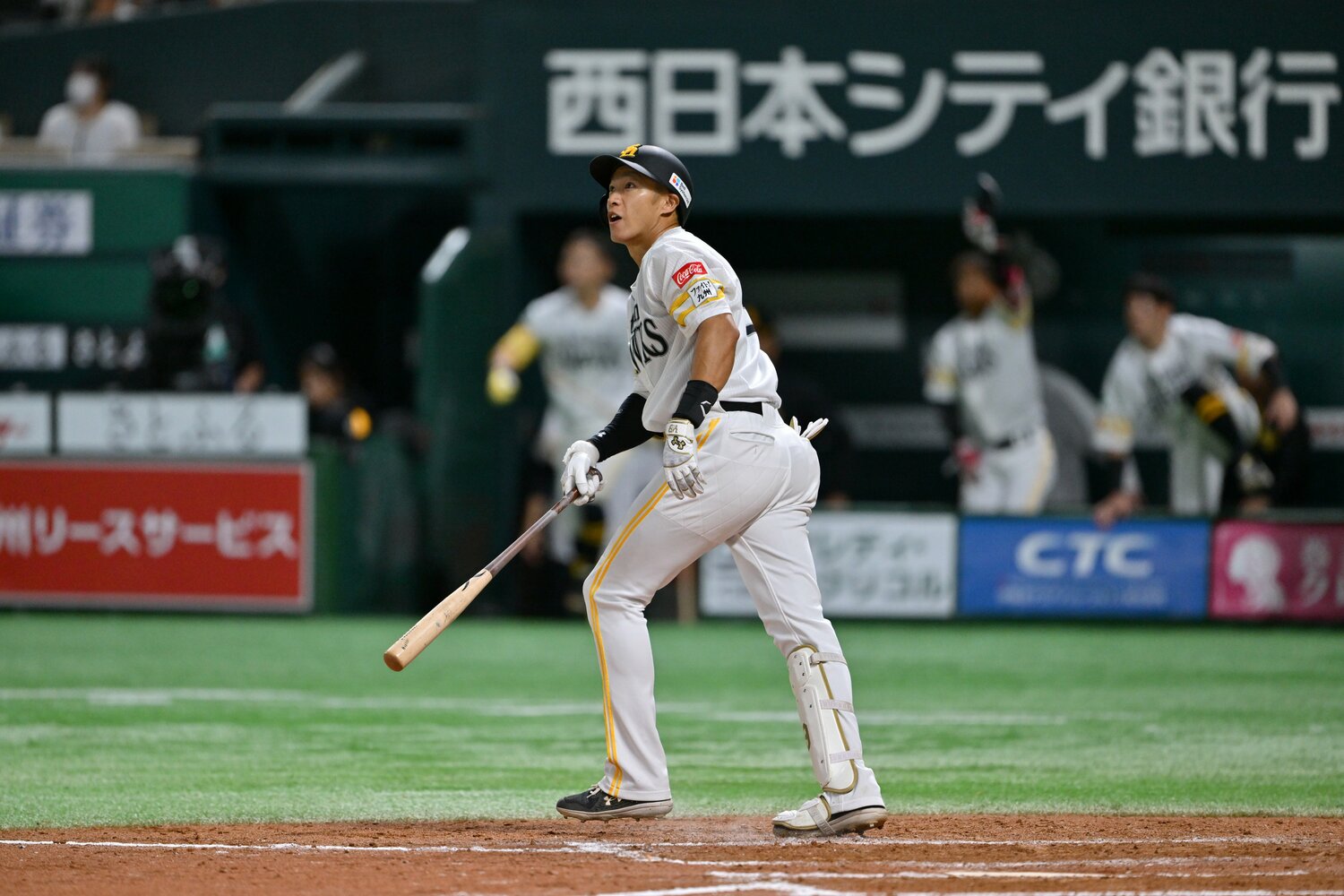 第2戦、柳田が決勝ホームランを放ってソフトバンクが一気に王手をかけた ©Hideki Sugiyama