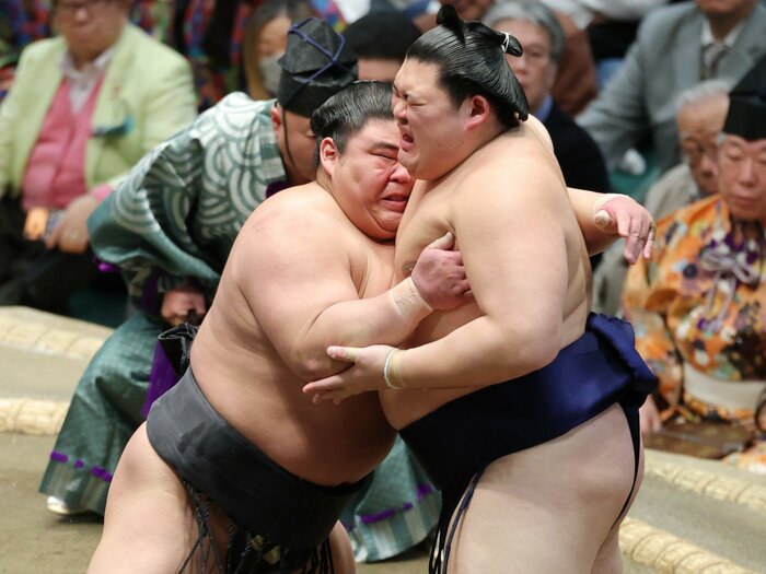 「大の里は“腰が高い”」元大関・魁皇が苦言…横綱“まさかの3連敗”、波乱の初場所を検証する「安青錦の綱取り、早すぎ？」賛否にも独自見解＜Number Web＞ photograph by JIJI PRESS