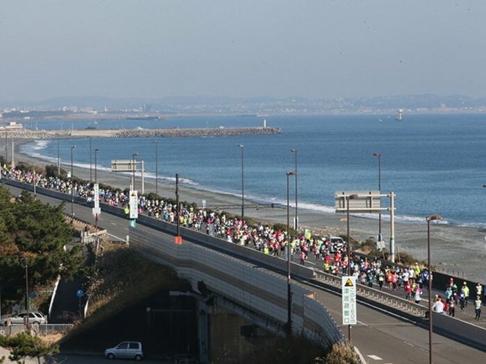 それでも、やっぱりフルマラソン。僕らが湘南国際マラソンに出る理由。＜Number Web＞ photograph by SHONAN INTERNATIONAL MARATHON