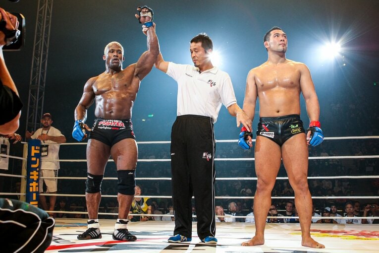 2008年5月、戦極で川村亮に勝利　©Susumu Nagao