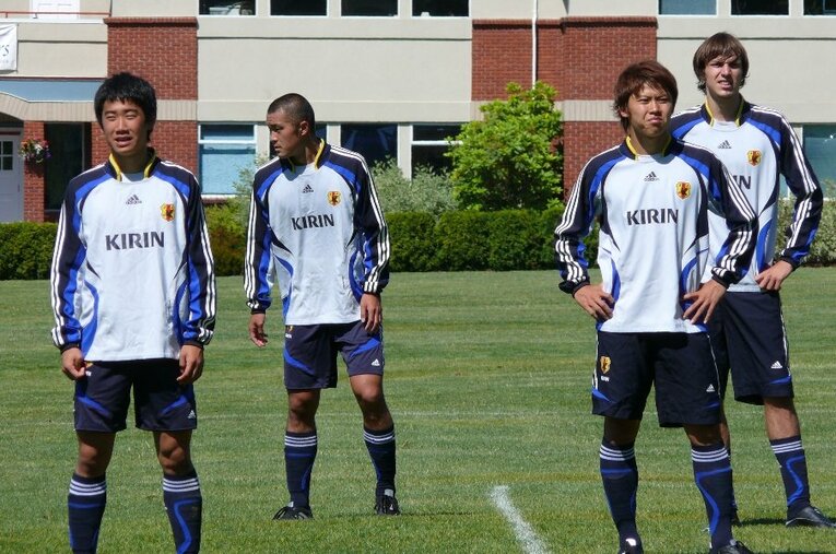 香川真司、太田宏介、ハーフナー・マイク、柳川雅樹 ／ photograph by Takahito Ando