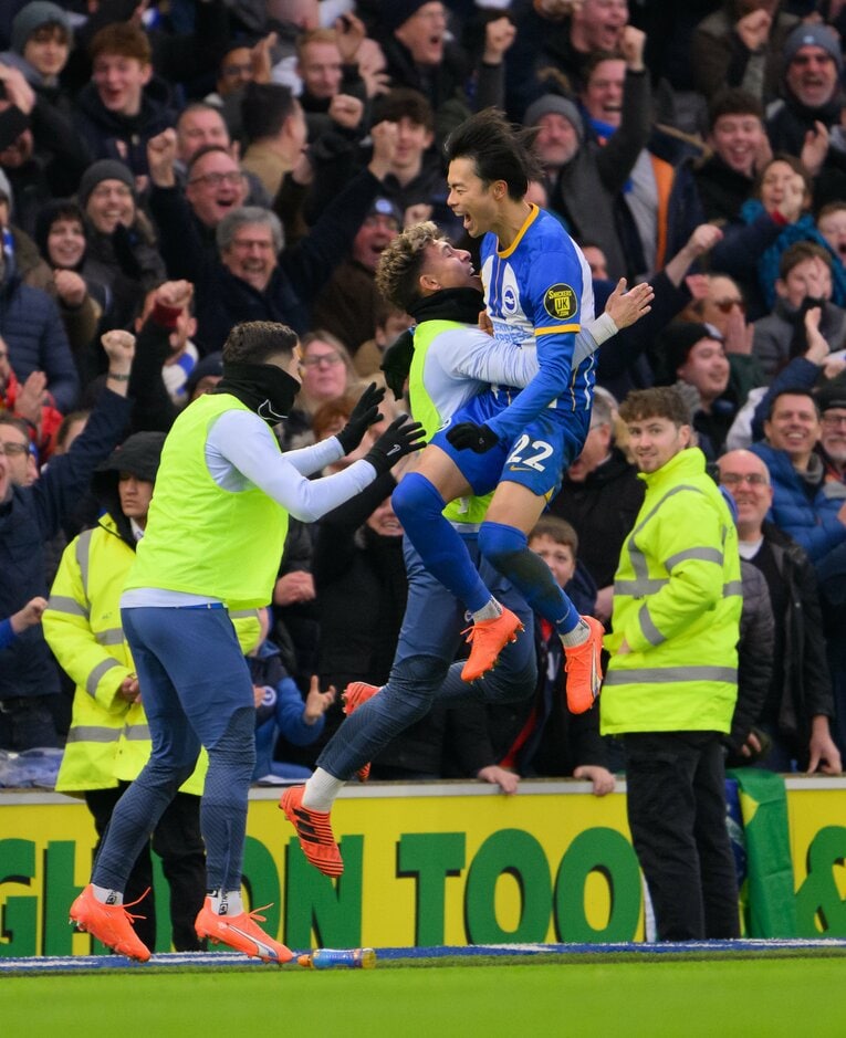 感情を爆発させるのはゴールシーンぐらい。激しいチャージを受けても飄々とプレーを続ける　©Getty Images