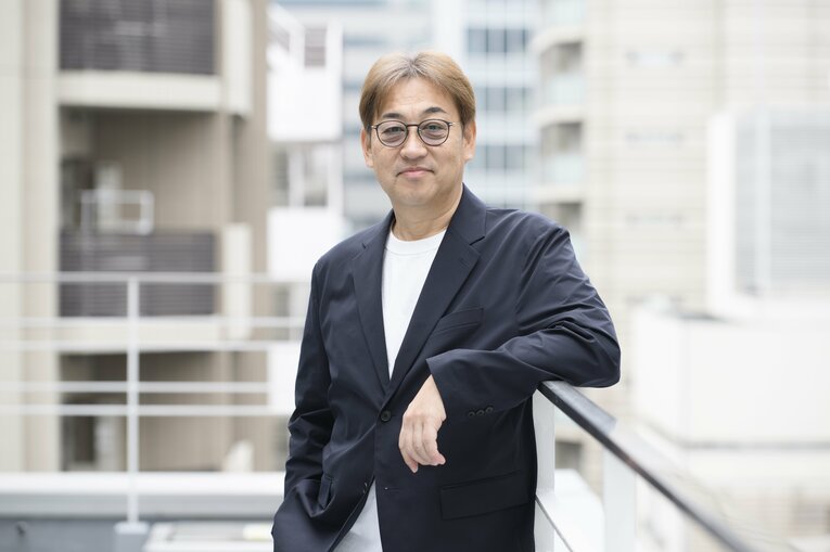 取材に応えてくれた2025年の西崎氏（61歳）　©Hirofumi Kamaya