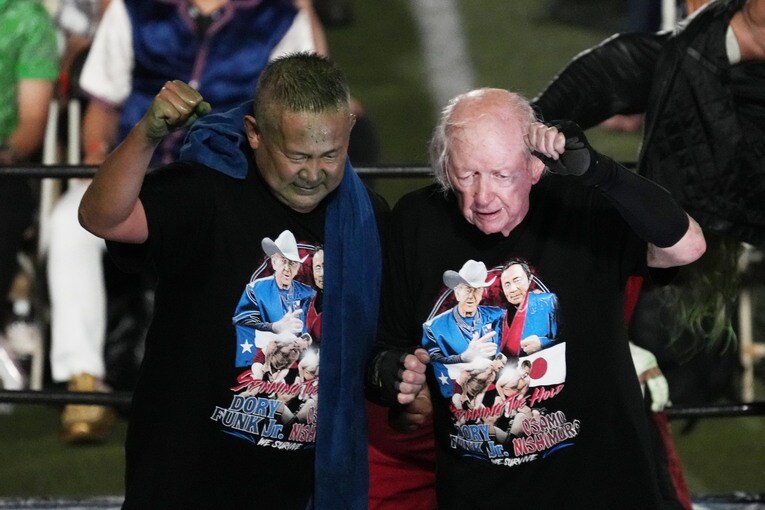 西村修とドリー・ファンク・ジュニア　©Essei Hara