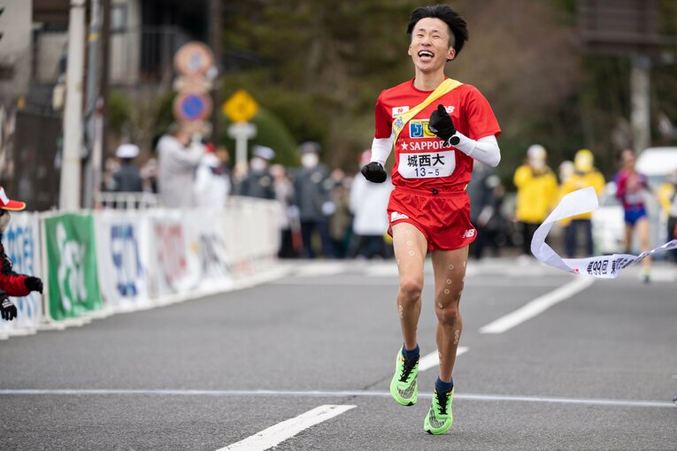 前回大会でも5区で区間賞。そこからさらに記録を縮めてみせた　©Nanae Suzuki