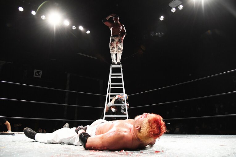 葛西（上）の代名詞、パールハーバースプラッシュ