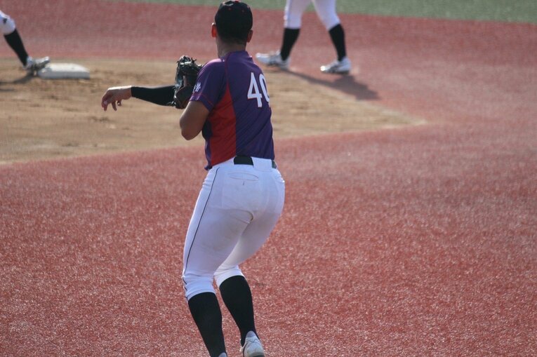 現在は一塁を守るが、将来的には三塁手という構想もあるという　チーム提供