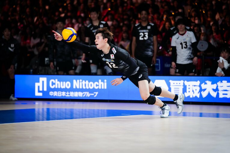 高橋藍（VNLスロベニア戦）©︎Volleyball World