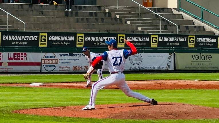 ドイツでは「マイナースポーツ」の野球。スタンドもガラガラ／本人提供　