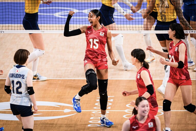 ミドルブロッカーとして起用された宮部藍梨（26歳、182センチ）©︎Volleyball World