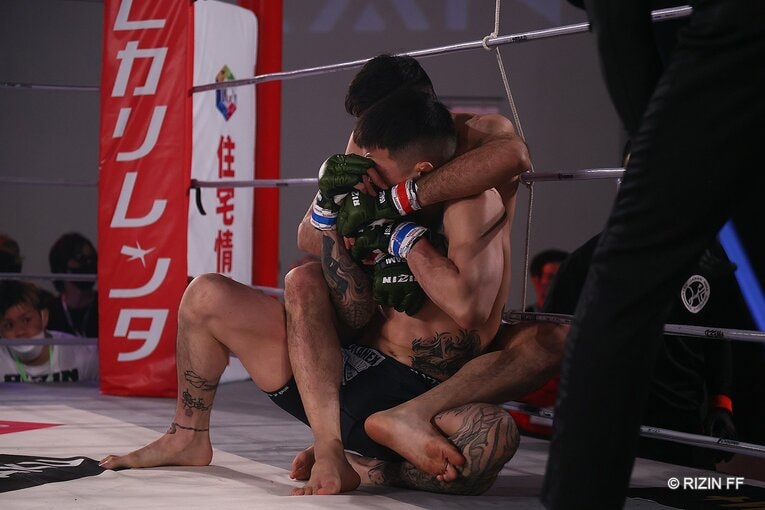 “絶対の寝技”はグレイシーの再来か…クレベル・コイケが“悪童”に完勝、RIZINフェザー級の中心は誰に？「アサクラともう一回、かな」(9)