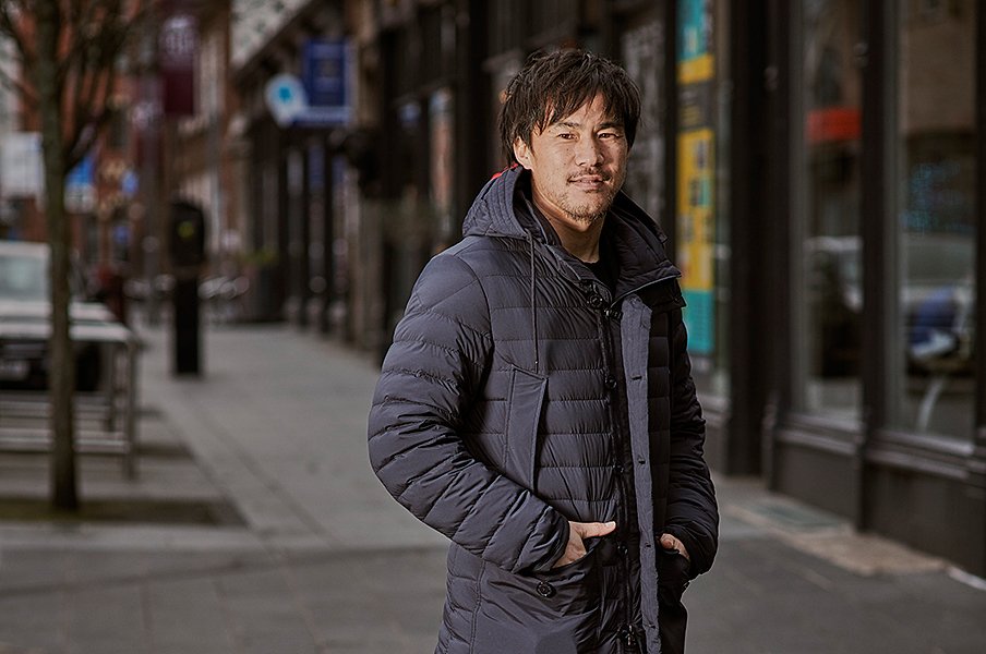 「FWとして勝負できるクラブへ」岡崎慎司が移籍を決意するまで。<Number Web> photograph by Tomoko Nagakawa