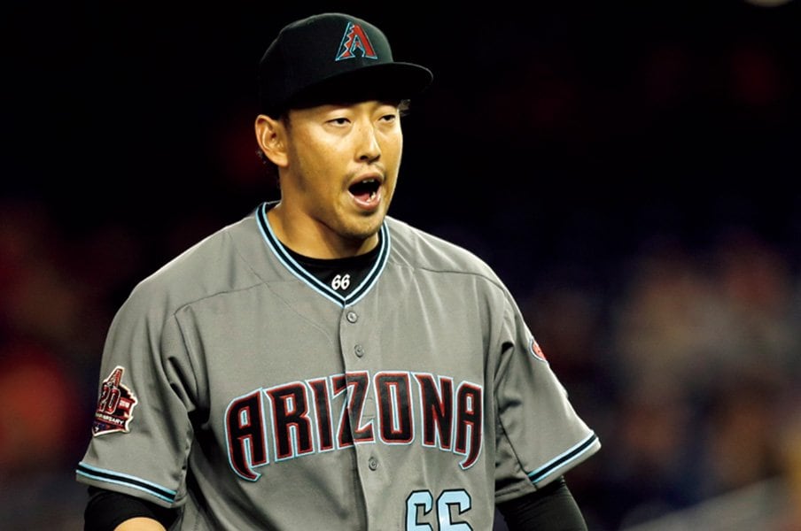 34歳のルーキー、平野佳寿は日本人新記録にも浮かれない。~74試合登板、来季はクローザー?~<Number Web> photograph by Yukihito Taguchi