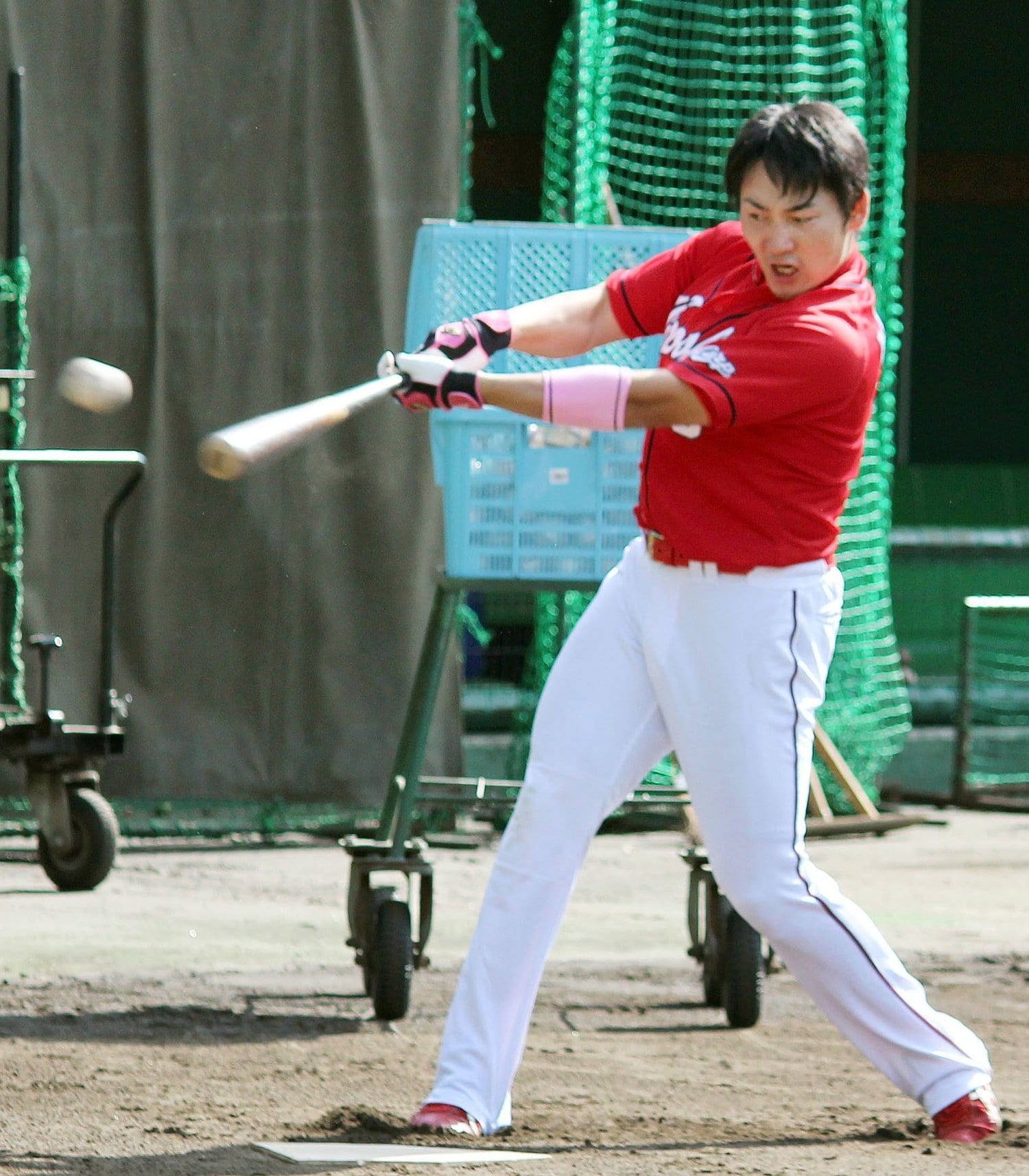 打撃フォーム改造に取り組んでいたカープ時代の丸 ©︎Kyodo News