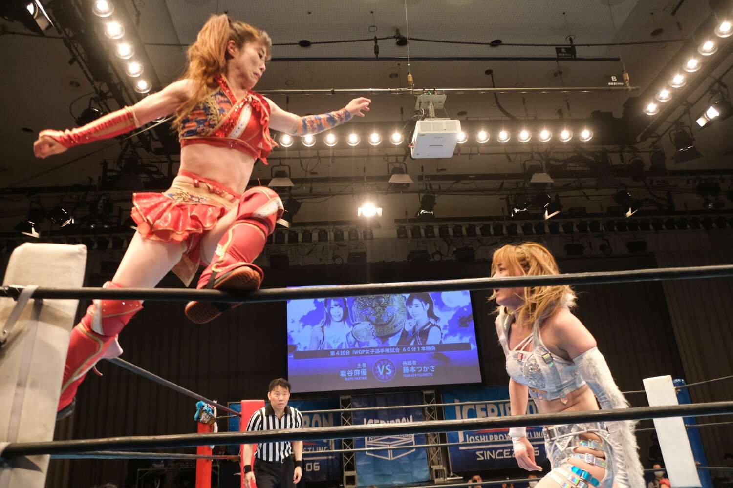 得意技・ビーナスシュートを繰り出した藤本だったが…