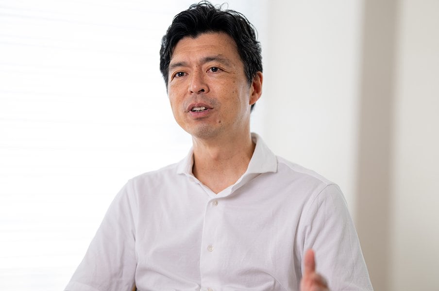 「不安しかありません」NHK退局後の本音…豊原謙二郎アナ52歳はなぜ“1人会社の社長”になったか「青臭いですが」背景に“尊敬する2人と53歳”＜Number Web＞ photograph by Nanae Suzuki