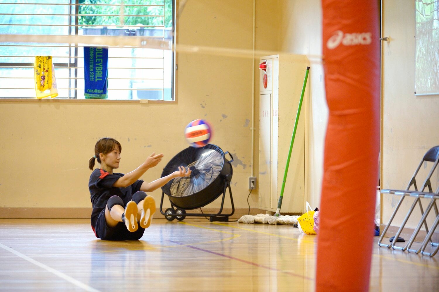 Number838号ナンバーノンフィクション「レシーブ無宿」より（2013年）©︎Asami Enomoto