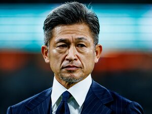 「ミウラはクレイジーだ」「お酒も一切飲まないし」フランス権威誌が仰天…カズ58歳のストイック生活「練習ではガチで削ってきますし」
