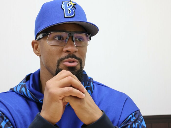 「野球ってパズルみたい！ そこが美しい」知性派野球人・DeNAデュプランティエの“深イイ野球哲学”「日本に来るという決断は難しくはなかった」＜Number Web＞ photograph by NumberWeb