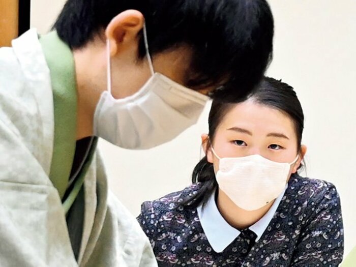 《19歳で最年少五冠》「藤井聡太先生は天才・神童のイメージですけど…」女流棋士の観戦記者が間近で見た、王者・藤井の素顔＜Number Web＞ photograph by Yomiuri Shimbun