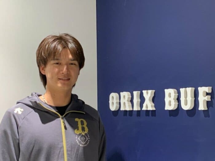 「お前ちょっと座れ」中嶋聡監督に呼び出され…昨季引退のオリックス・佐野皓大が明かす野手転向と“恩師”の導き「もっと食らいついていけばよかった」＜Number Web＞ photograph by Noriko Yonemushi