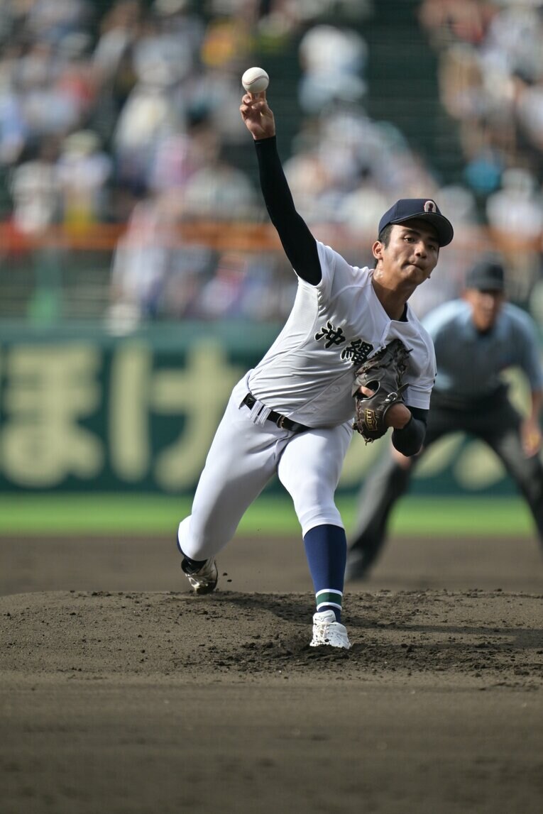 緒方漣と仲良しの東恩納蒼。今秋のドラフト会議で指名が予想される　©Hideki Sugiyama