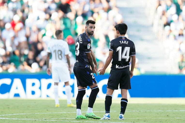 「久保建英が信頼され始めた」証拠かも…ソシエダサポの「Take,Take」に日本人カメラマンが感じた“海外組あるある”とは(36)