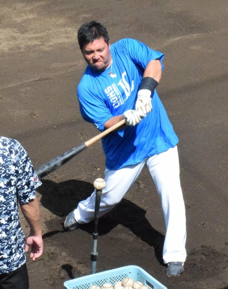 三軍で打撃練習をする山川　©︎JIJI PRESS