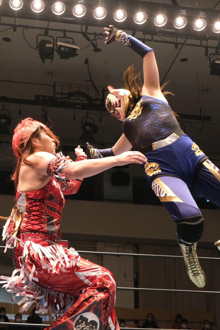 「タイガー・クイーンの涙を見た」佐山聡考案の“新技”で勝利も…彩羽匠戦で崩れかけた女性版タイガーマスクの“謎”(11)