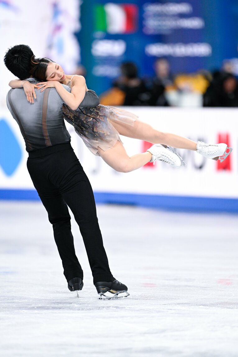 りくりゅうがGPファイナルで見せた美しい演技　©Asami Enomoto