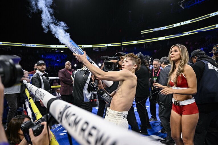 TKO勝ち　©Hiroaki Finito Yamaguchi