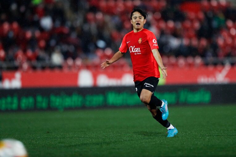 “クボが噛み合わない縦関係”に名手も同情？ 納得できない久保建英の表情、36歳ダビド・シルバの魔術〈撮影者の視点〉(30)